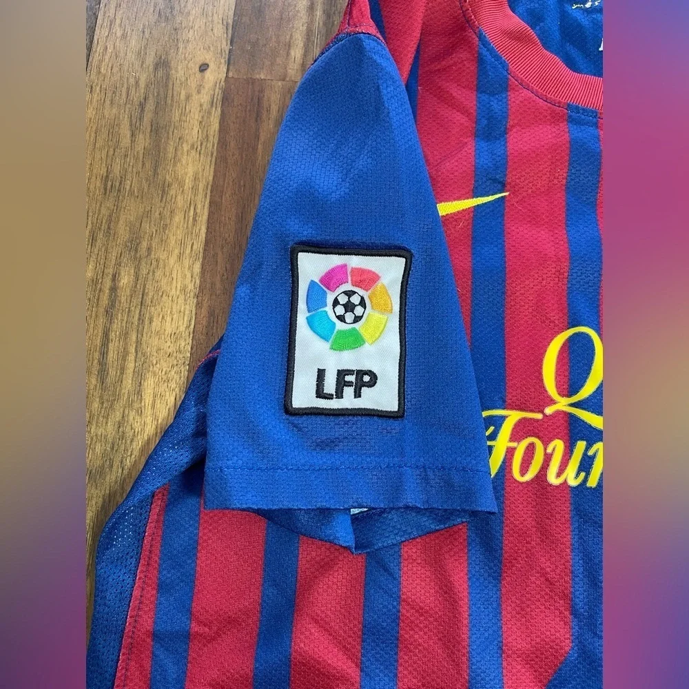 Nike Kids FC Barcelona 2011/2012 home football shirt